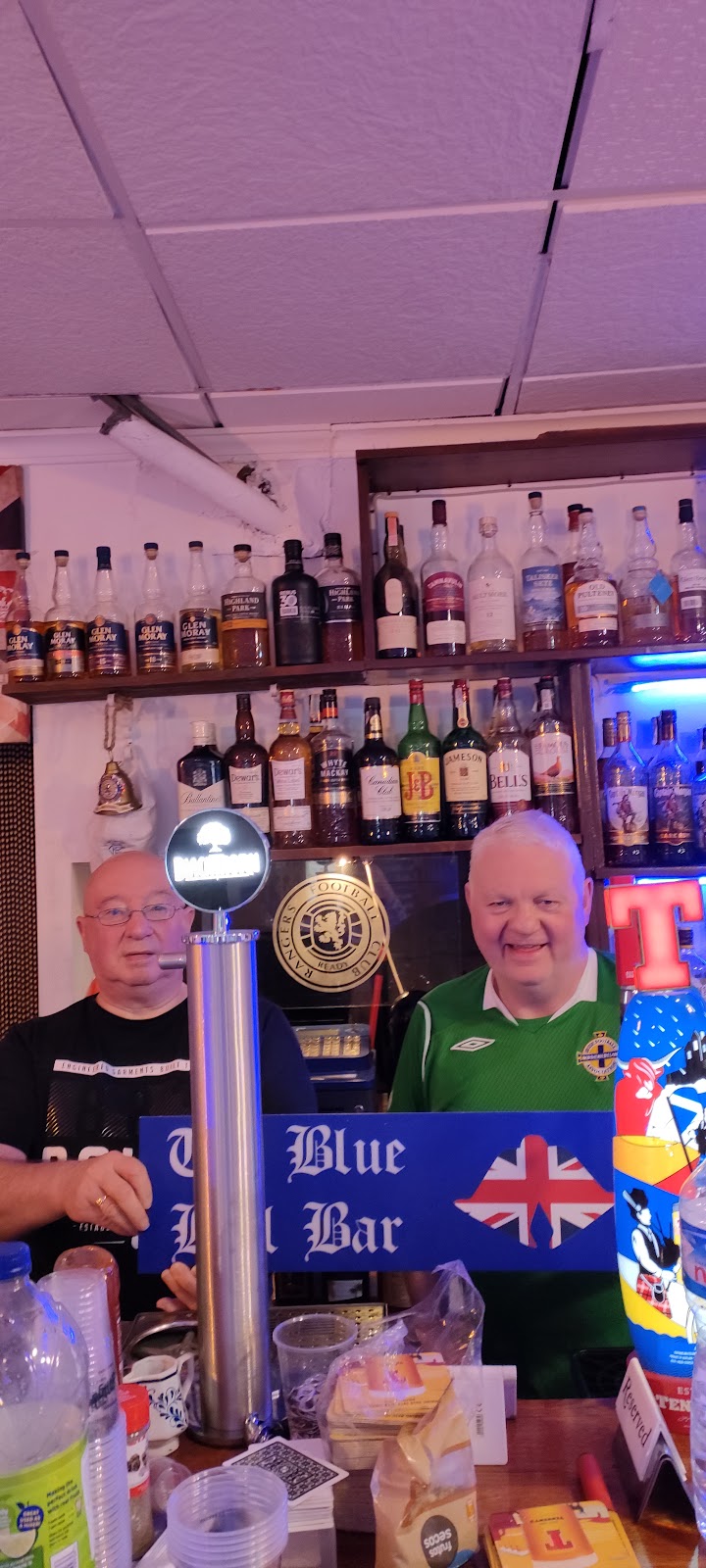 Blue bell Bar and Danni's Cafe - Foto 3