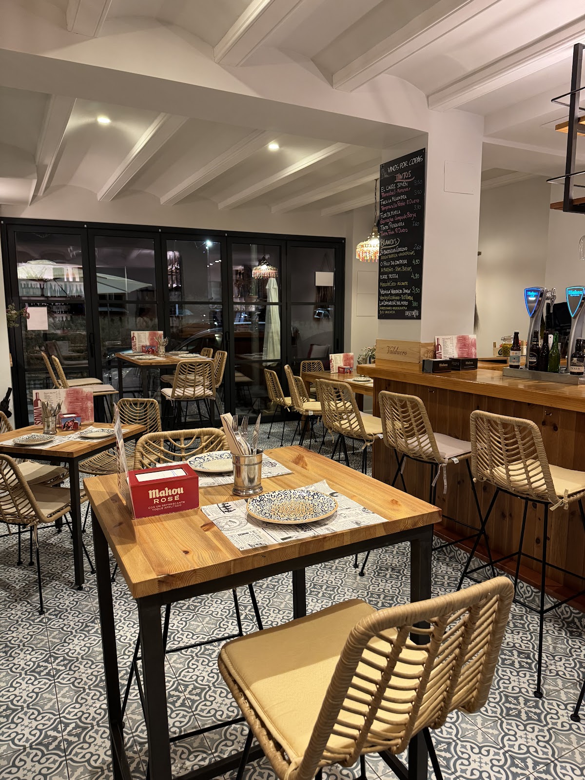 Descortxe Tasca Mediterránea - Foto 4