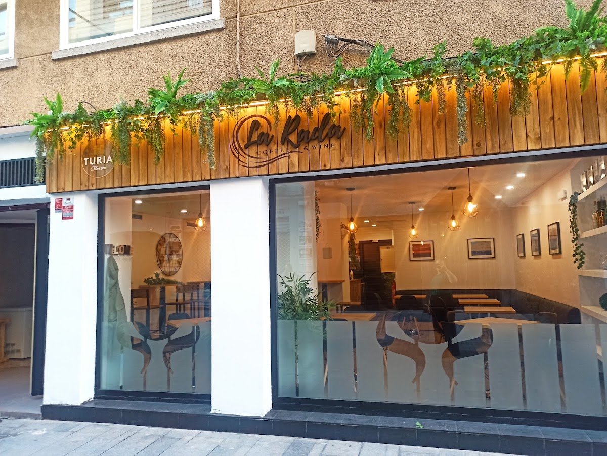 La Rada Coffee & Wine