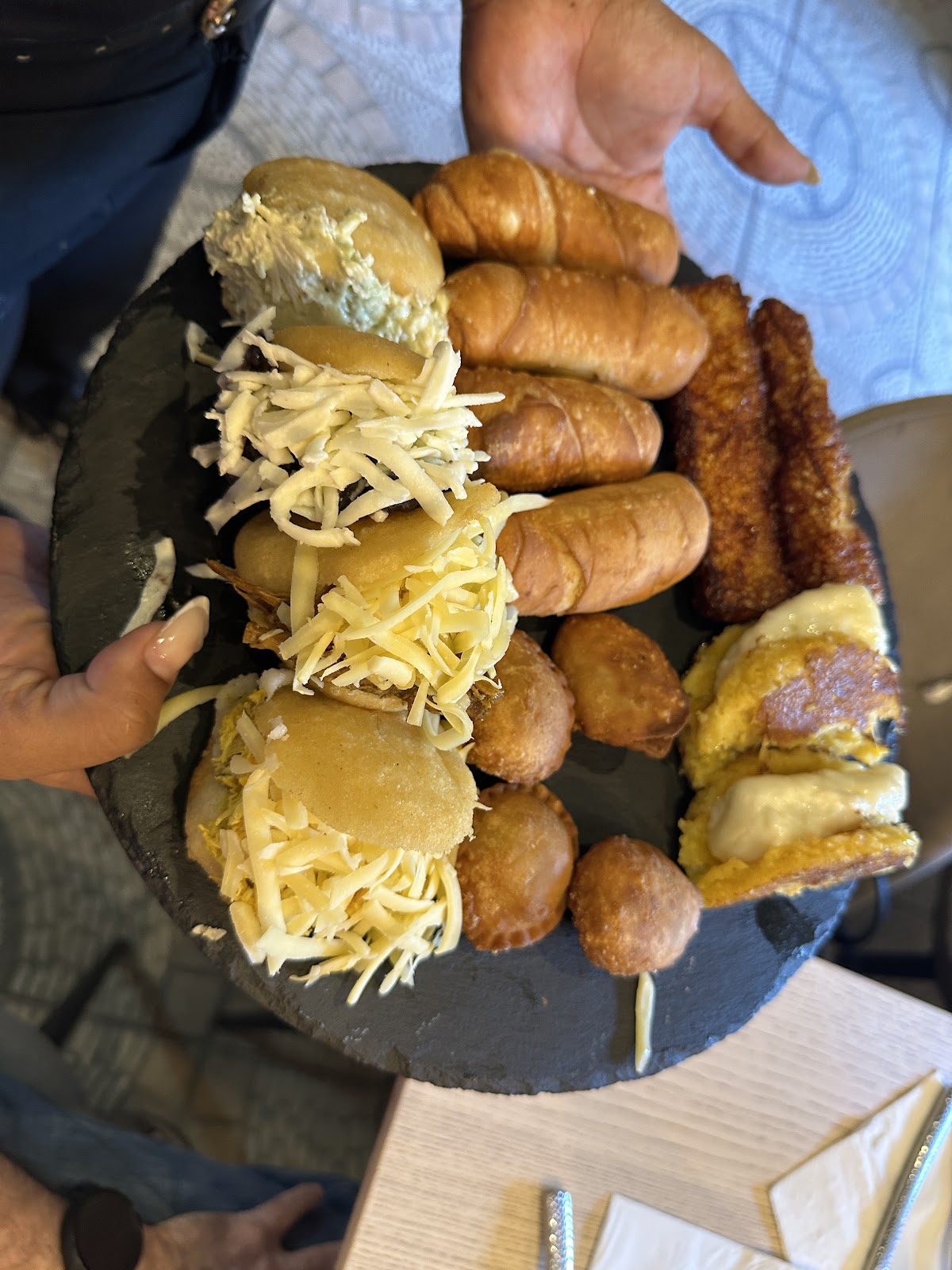 Merecumbe Comida Venezonala Plaza De la Fuente honda, C. Antonio Machado, 10, 28911 Leganés, Madrid - Foto 4