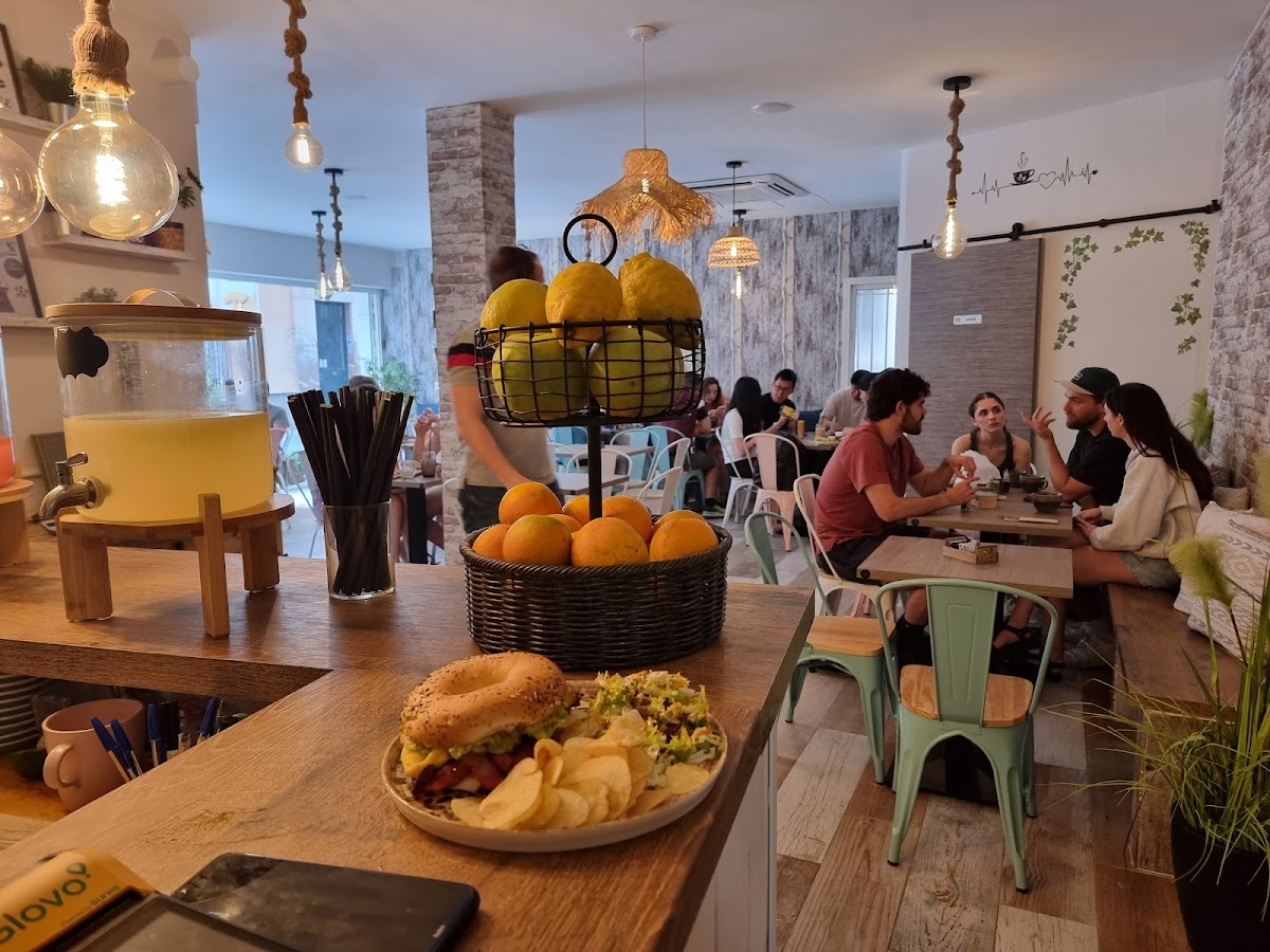 MOKAMBO Alfafa | Brunch Sevilla