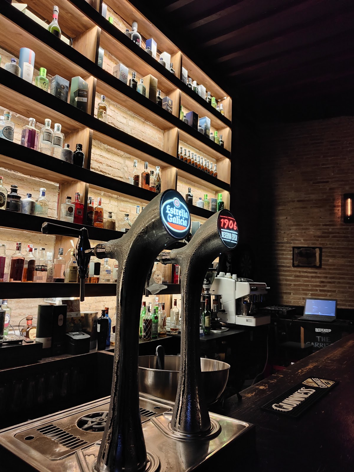 Garrison Drinks & Music - Foto 1