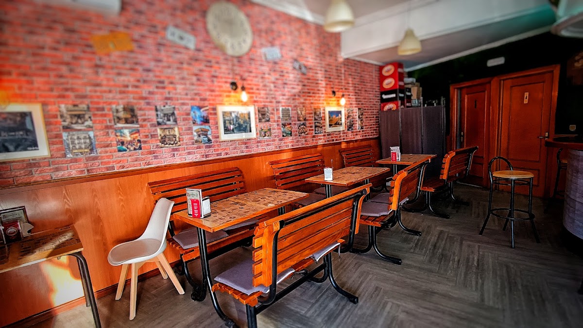 CAFETERIA - RESTAURANTE - MENU DEL DIA - PAELLAS - DESAYUNOS - REYES