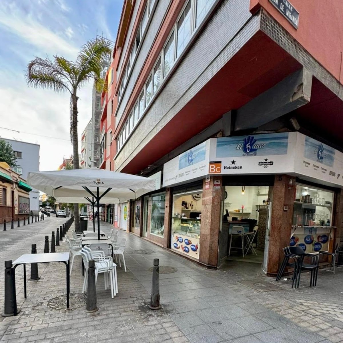 El Cinco- Cafeteria y Comida Casera - Foto 1