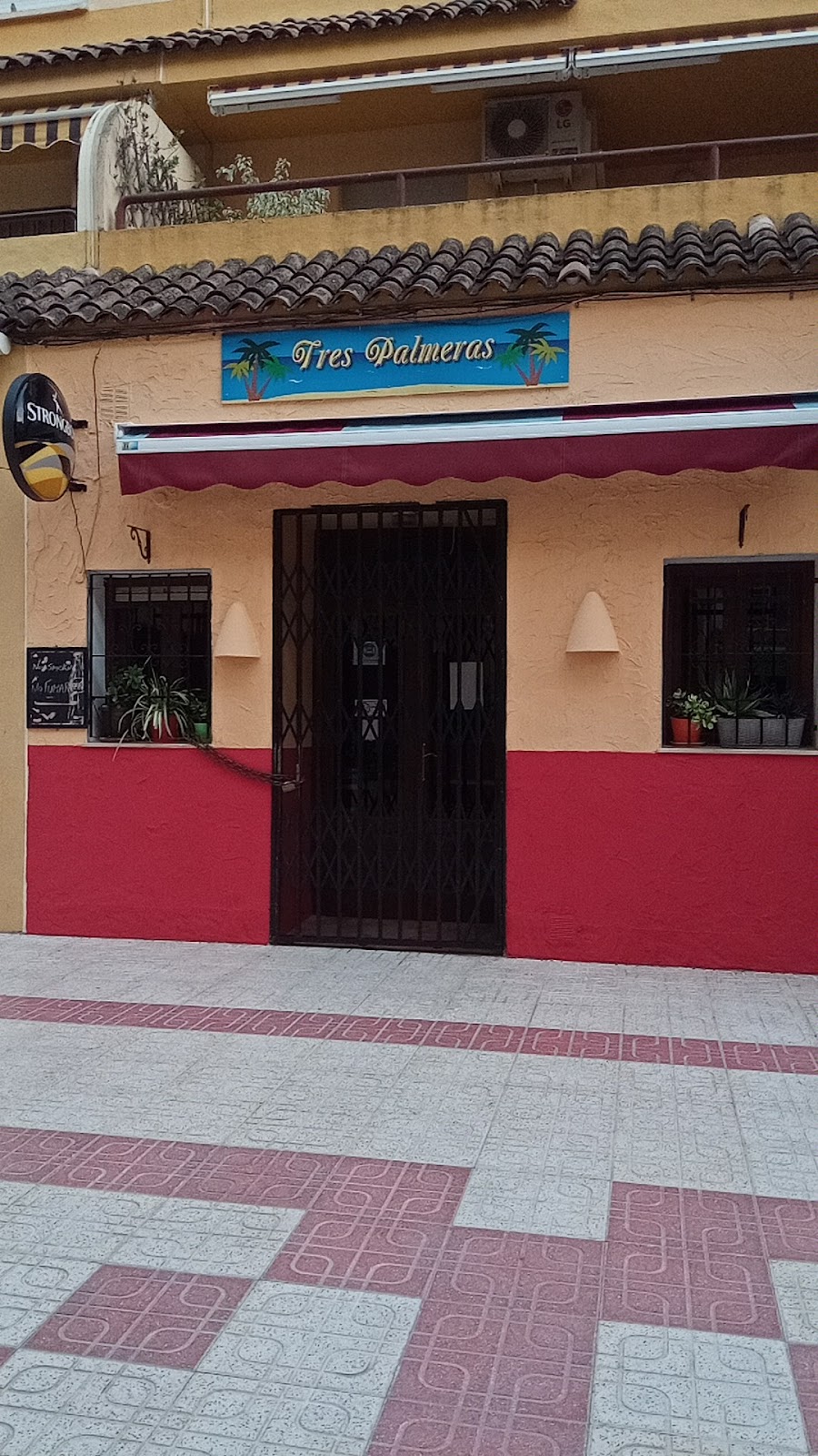 Bar Tres Palmeras - Foto 3