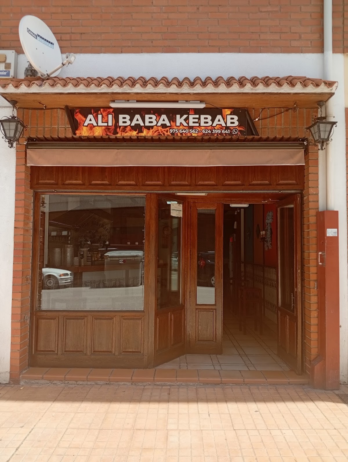 ALI BABA KEBAB & PIZZAZ - Foto 1