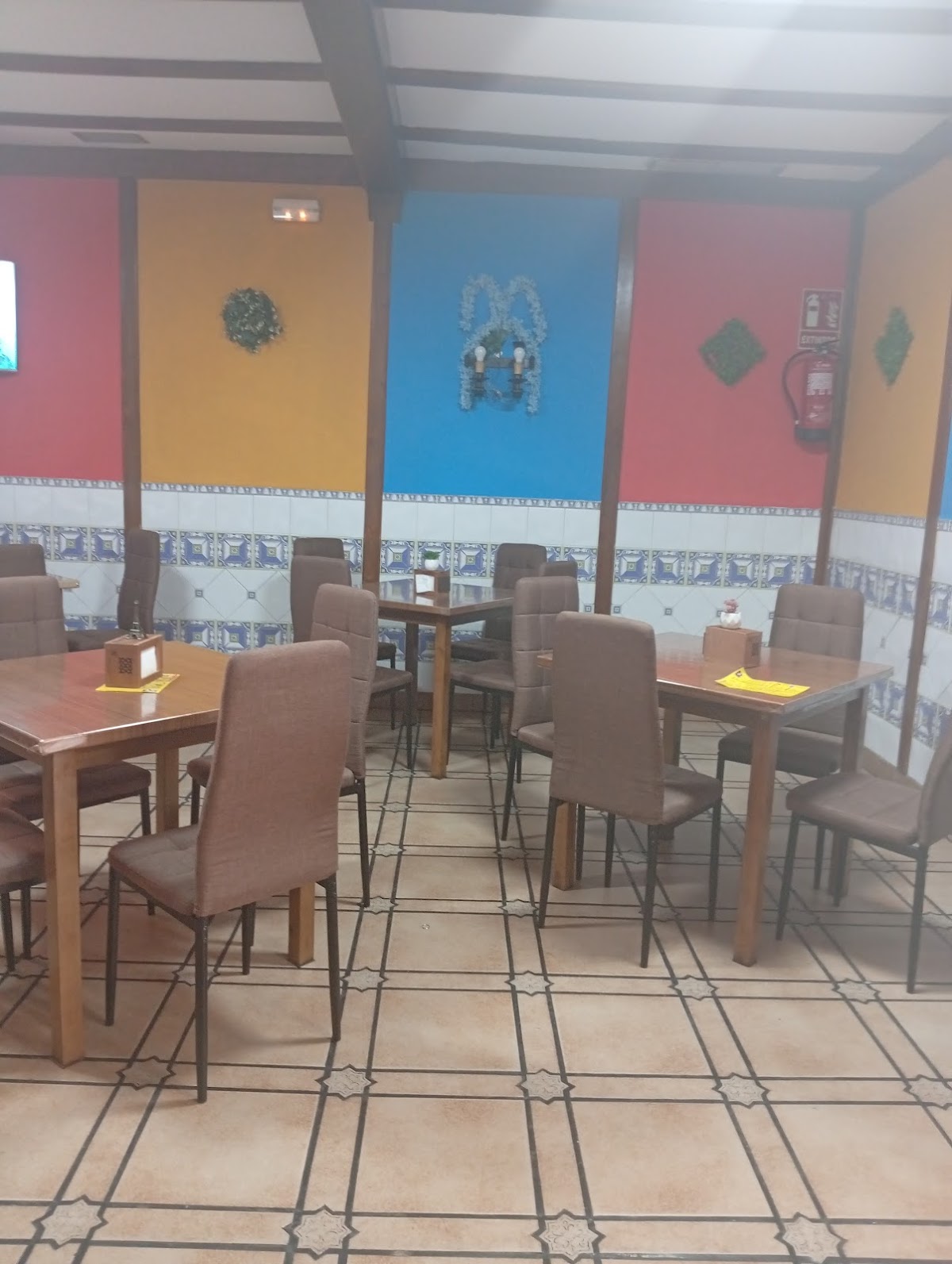 ALI BABA KEBAB & PIZZAZ - Foto 3