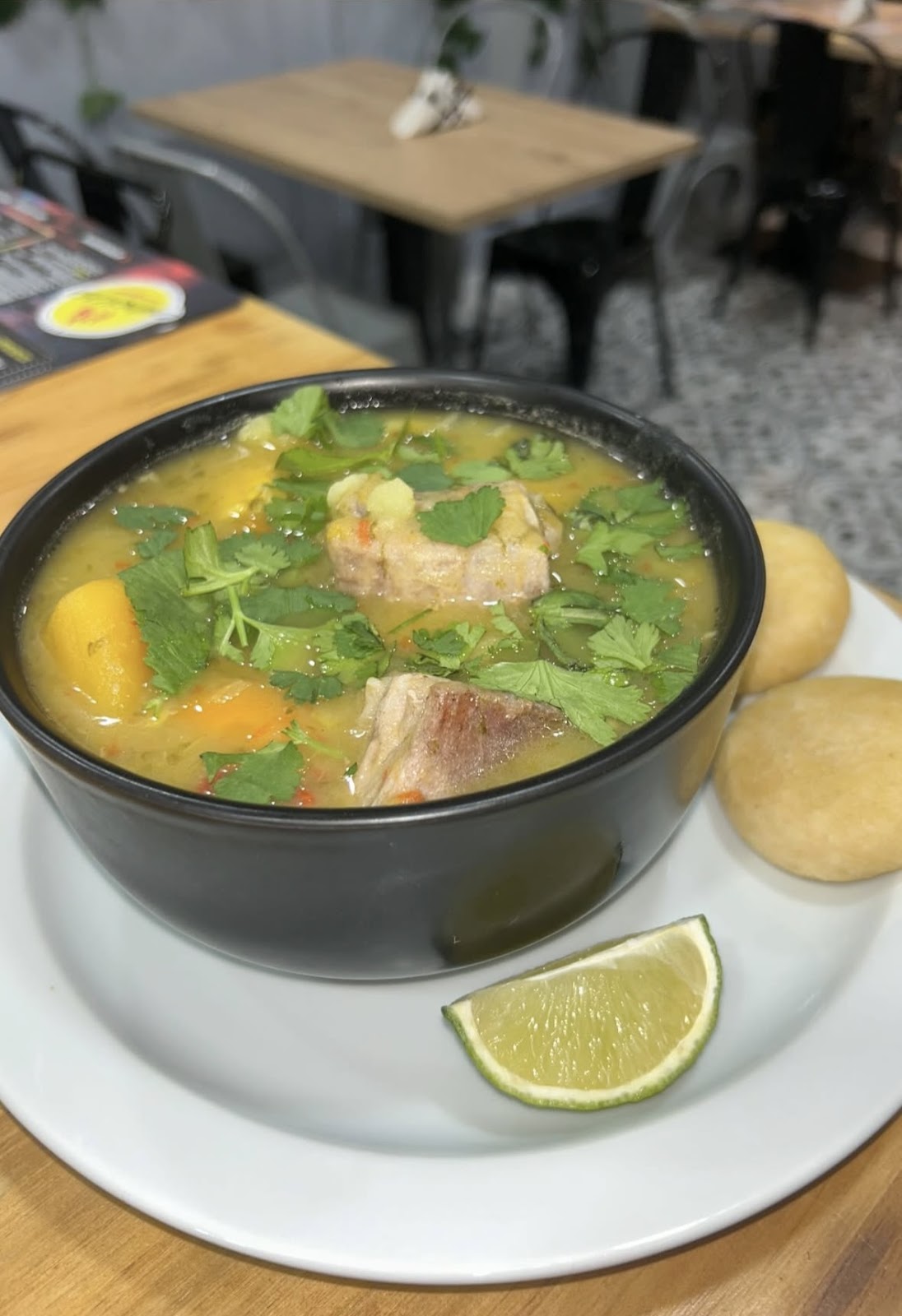 COMO EN CASA RIVAS RESTAURANTE VENEZOLANO - Foto 4