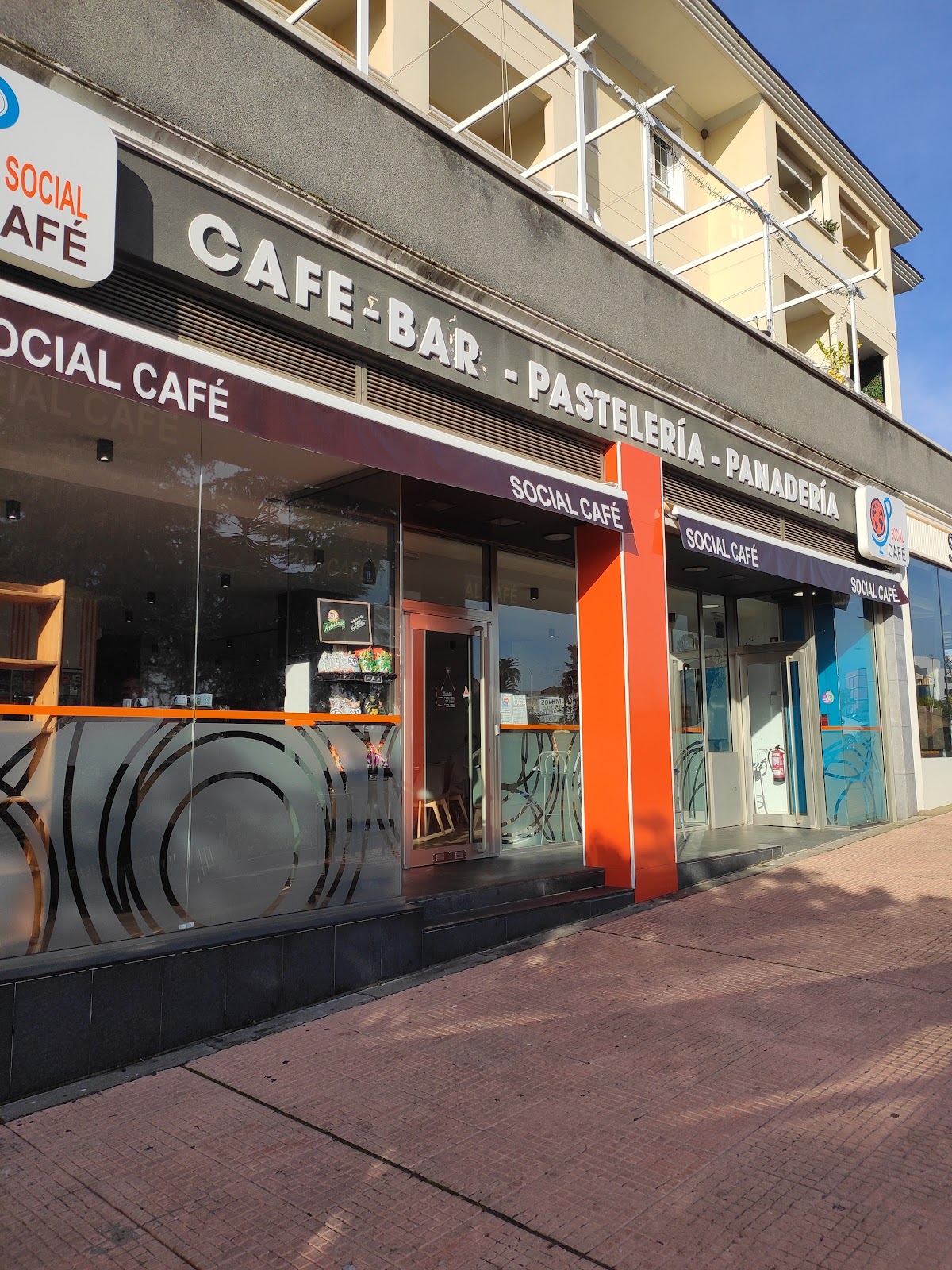 Social Café: Cafetería, Pastelería, Panadería