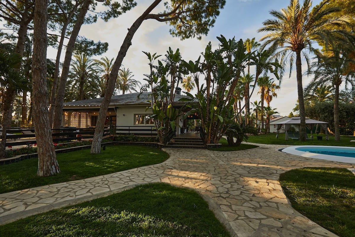 El Oasis Villa Resort