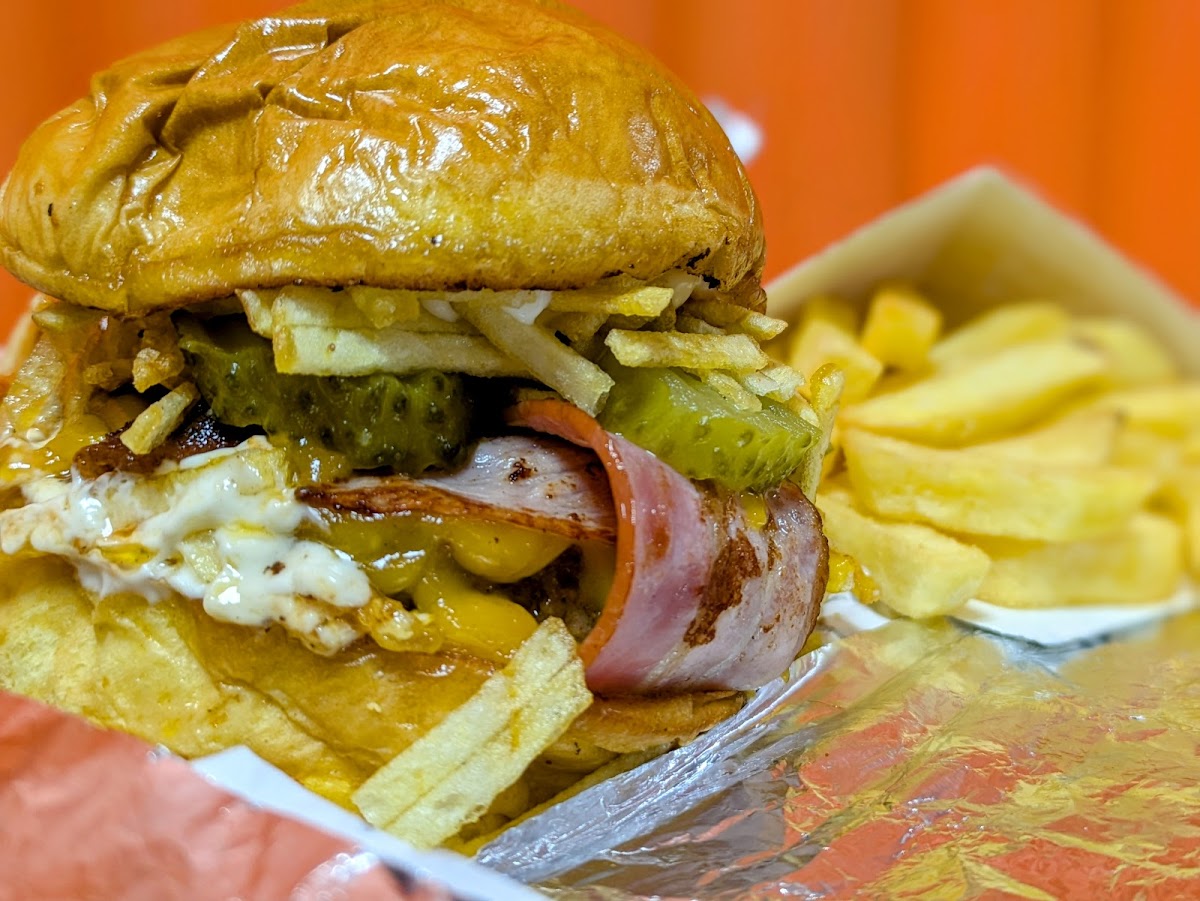 BRUTAL BURGER - Foto 2