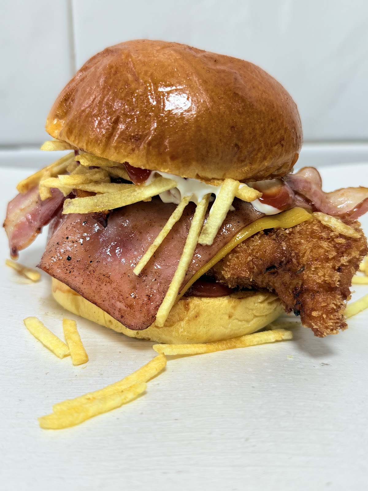 BRUTAL BURGER - Foto 3