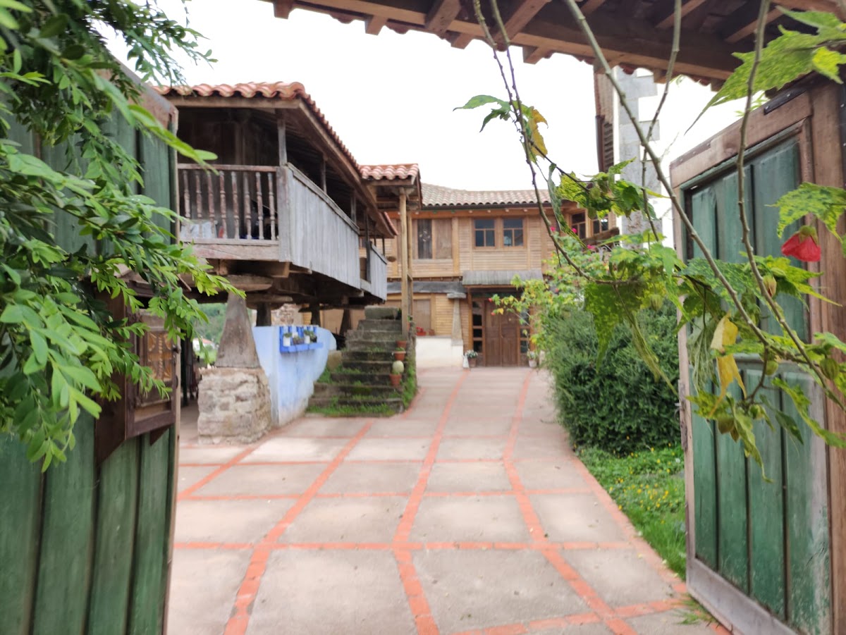 Hostel Rural La Figal de Xugabolos, Casazorrina, Salas