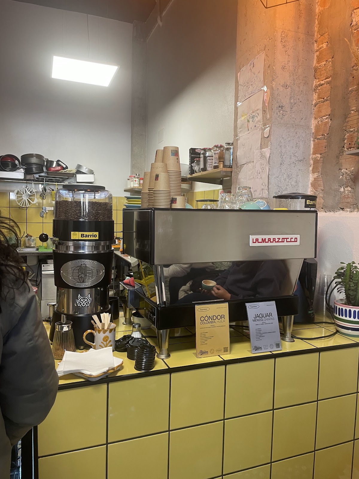 Barrio Specialty Coffee & Bakery - Foto 5